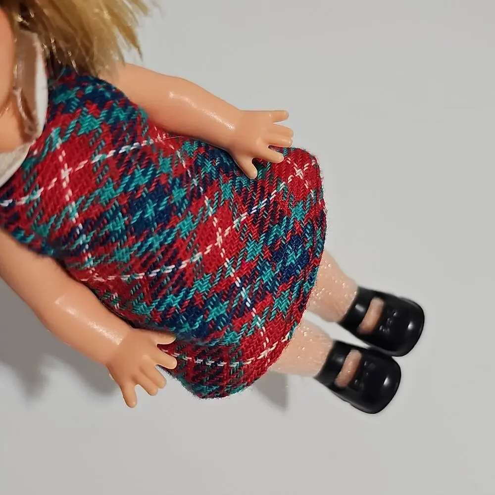 School Time Kayla Barbie Doll Lil Friends of Kelly 1998 Mattel Vintage